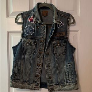 Vintage 80s look American Eagle Outfitters Blue Denim Vest